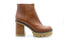 Bottines AGL Natalia Lowboot en cuir marron praline avec talon de 6 cm style bois et fermeture zippée latérale