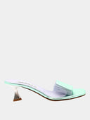 Mules plexi Albano couleur menthe clair avec talon bas géométrique
Chaussures Albano en cuir métallisé et PVC, bout rectangulaire
Mules élégantes Albano menthe clair, idéales pour le quotidien et les soirées
Zoom sur le talon bas de 6 cm des mules Albano, design moderne