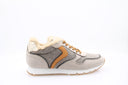 baskets VOILE BLANCHE en nubuck avec doublure shearling naturel
zoom sur les détails marron et cuir métallisé des baskets VOILE BLANCHE
baskets VOILE BLANCHE fourrées et confortables pour femmes
baskets VOILE BLANCHE avec semelle anatomique EVA antibactérienne
baskets VOILE BLANCHE pour femmes en nubuck avec doublure chaude